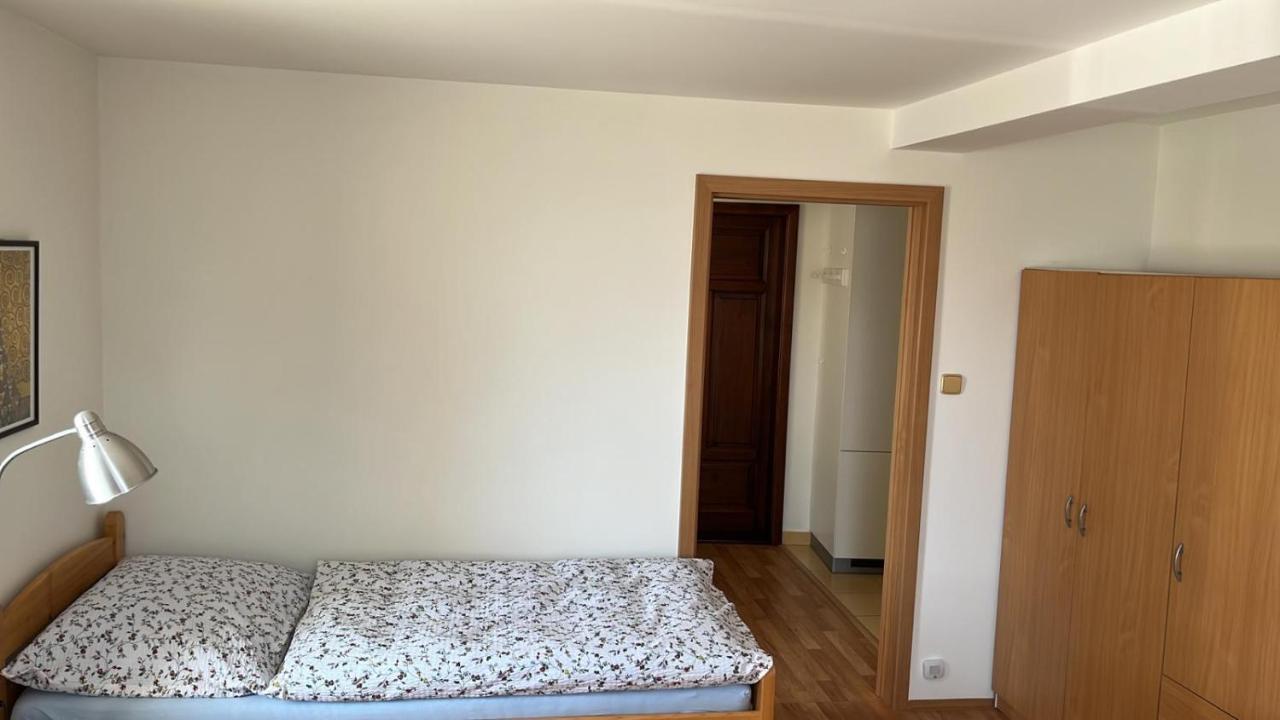 Apartman Hotel Vomocil Bystre Eksteriør billede