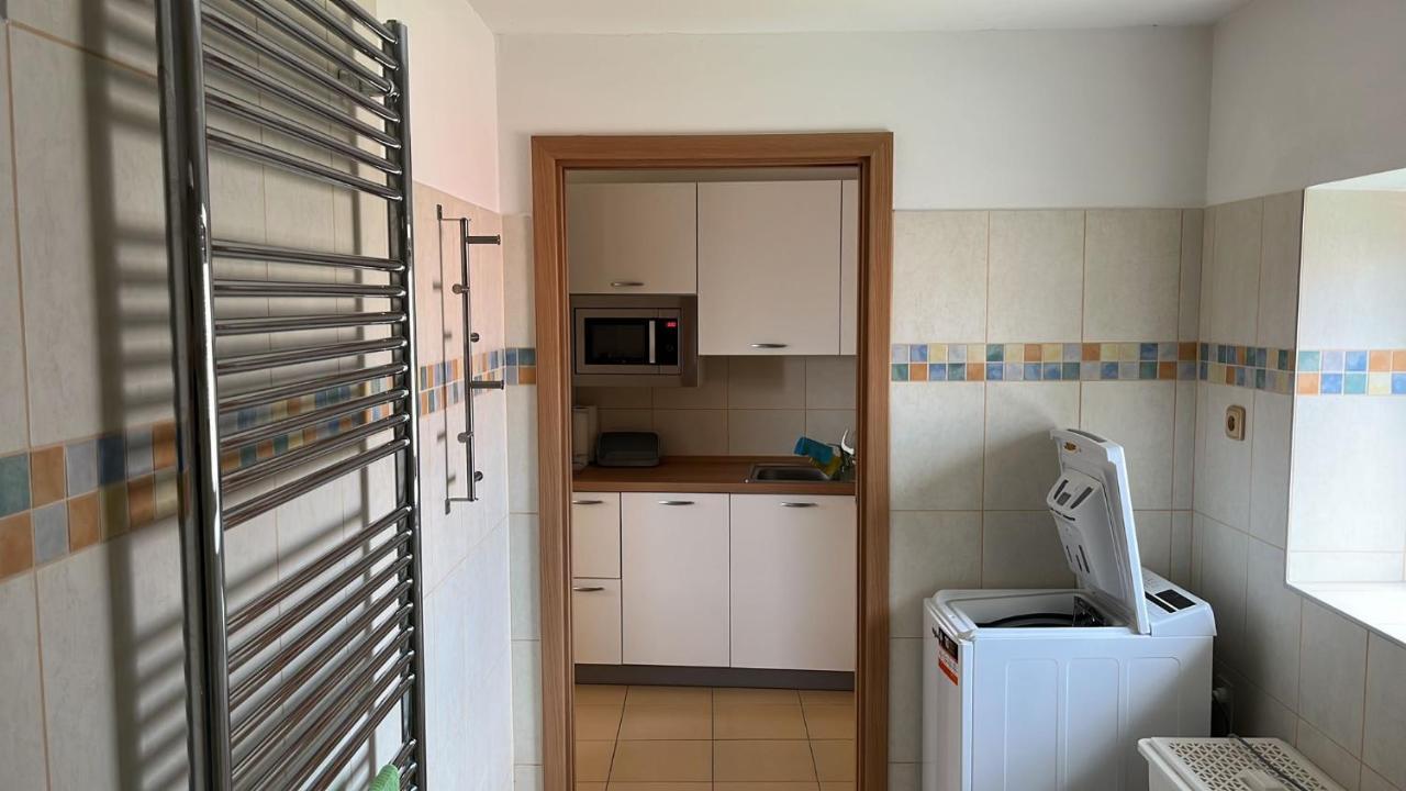 Apartman Hotel Vomocil Bystre Eksteriør billede